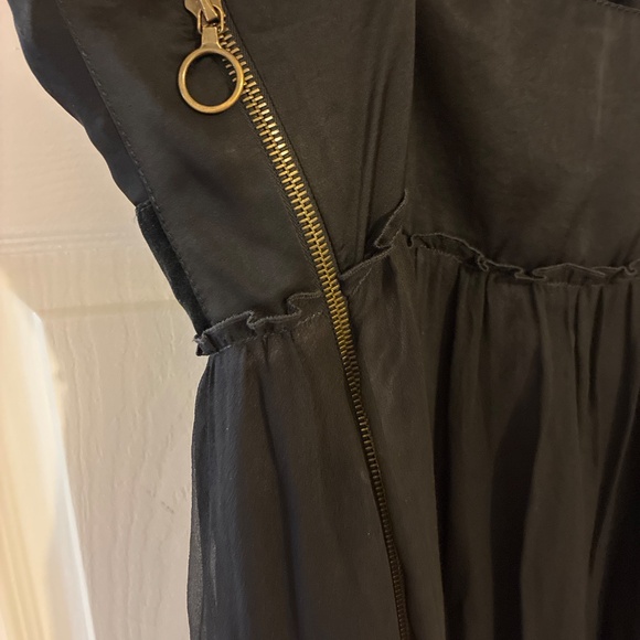 Little Black Dress • Lanvin - Picture 5 of 7